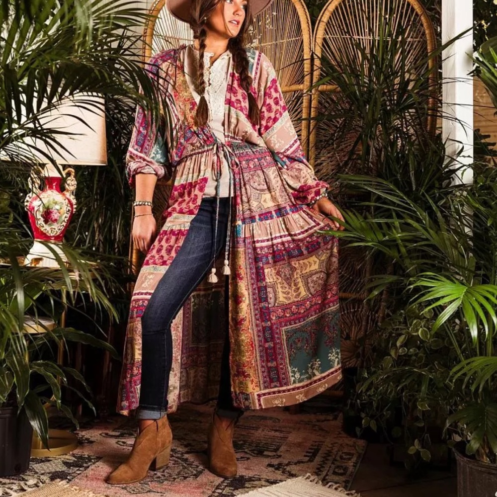 Gimmicks By BKE Patchwork Kimono Duster